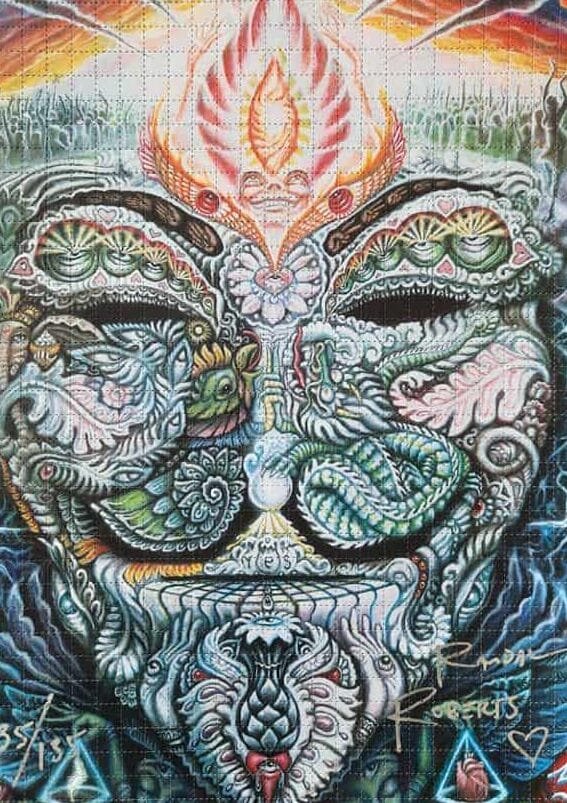 vendetta-acid-125ug-blotter-psychedelichub.jpg Vendetta Acid 125µg LSD blotter with stylized Guy Fawkes design